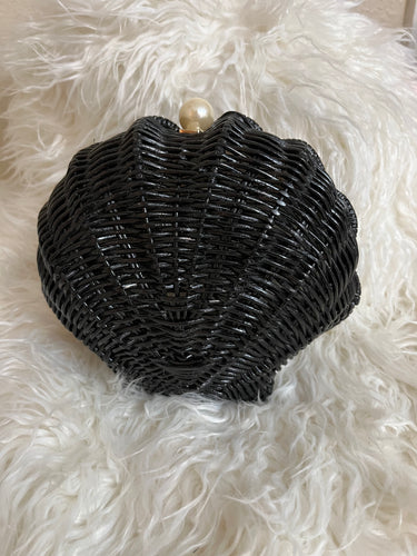 Kate Spade Splash Out Wicker Clam Shell